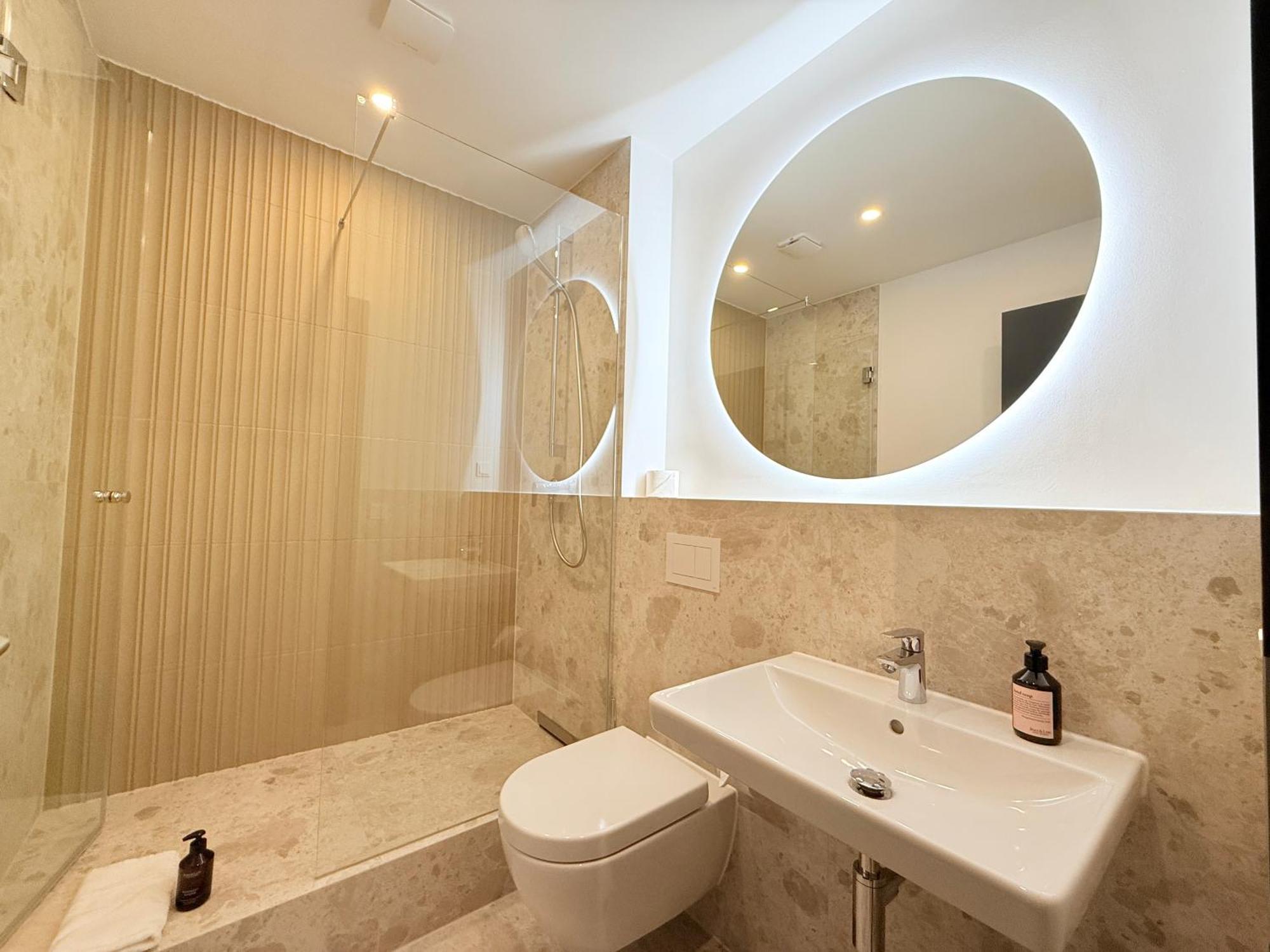 Stayzz By Homyzz - Modern Studios Alsterdorf -Winterhude- Stadtpark Hamburg-Harburg Buitenkant foto