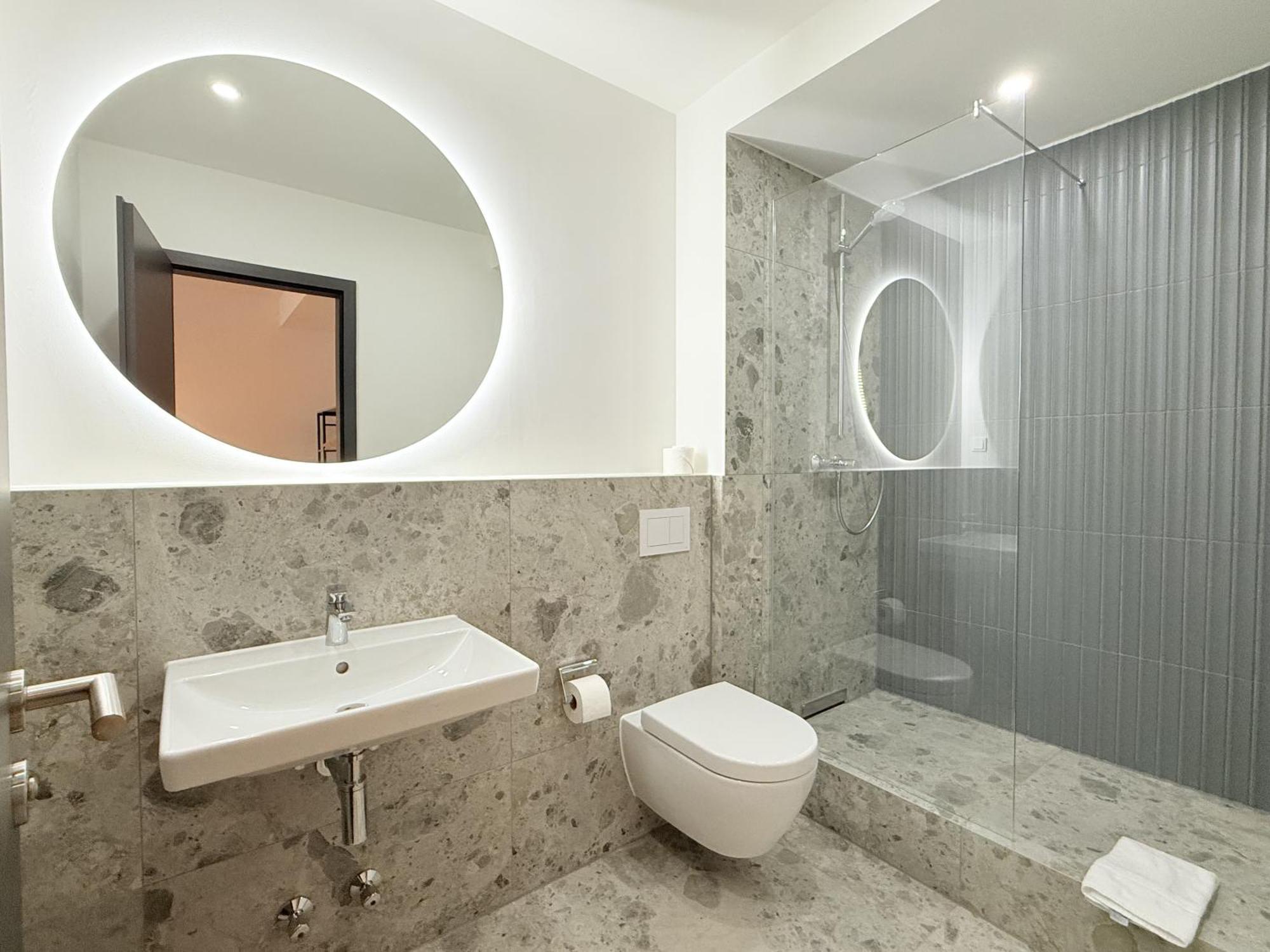 Stayzz By Homyzz - Modern Studios Alsterdorf -Winterhude- Stadtpark Hamburg-Harburg Buitenkant foto